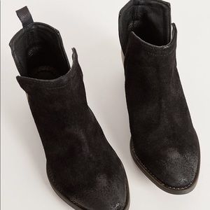 Diba True Leather boots. Size 8